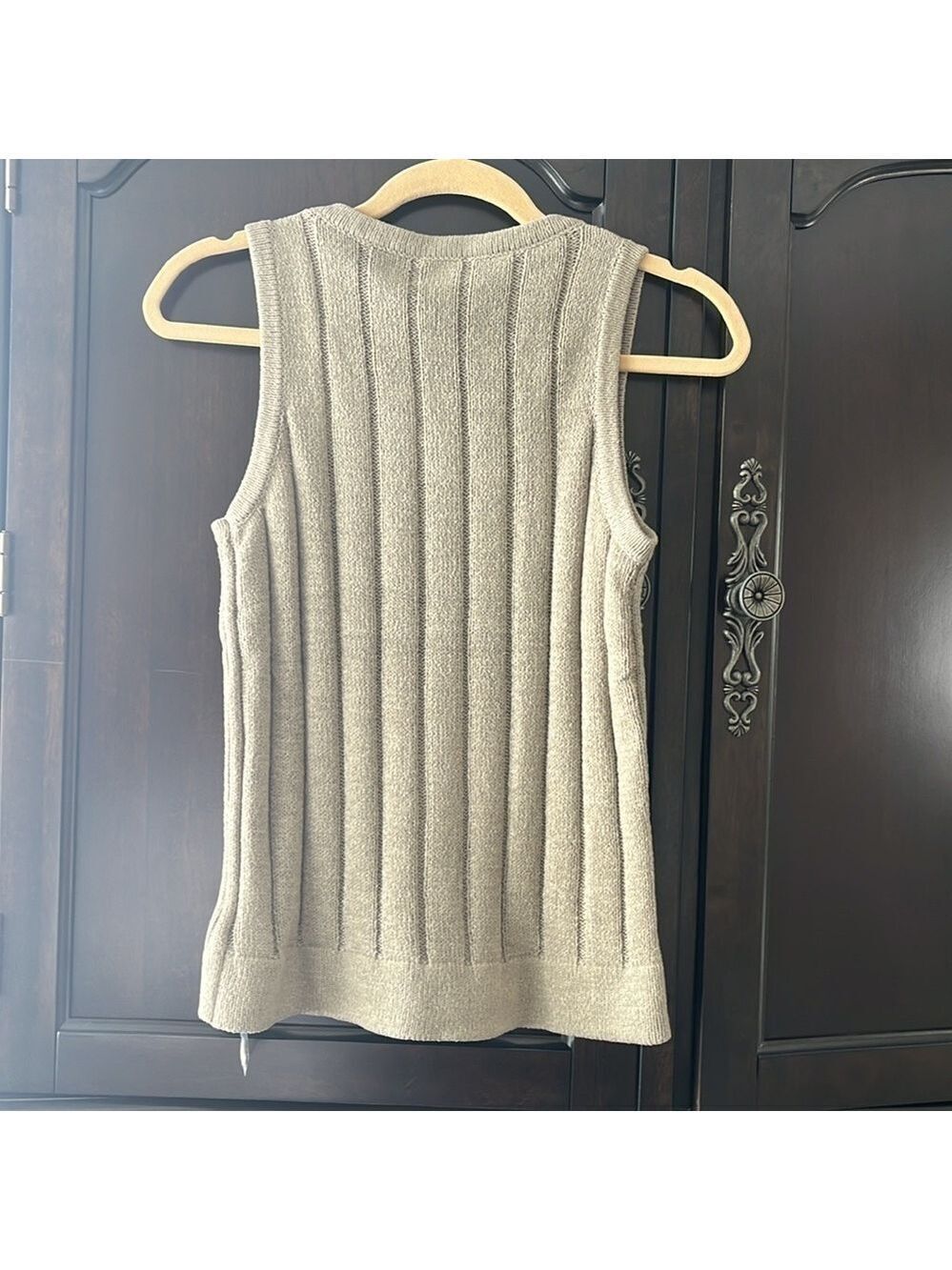Cozy Ribbed Sweater Vest - Picture 8 of 10